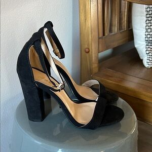 Chic Black Suede Women's Heels